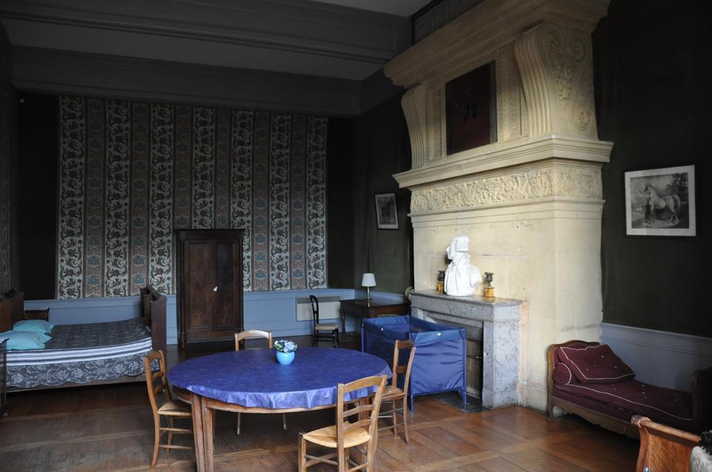 Chateau De Lanquais Bed & Breakfast エクステリア 写真