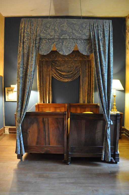 Chateau De Lanquais Bed & Breakfast エクステリア 写真